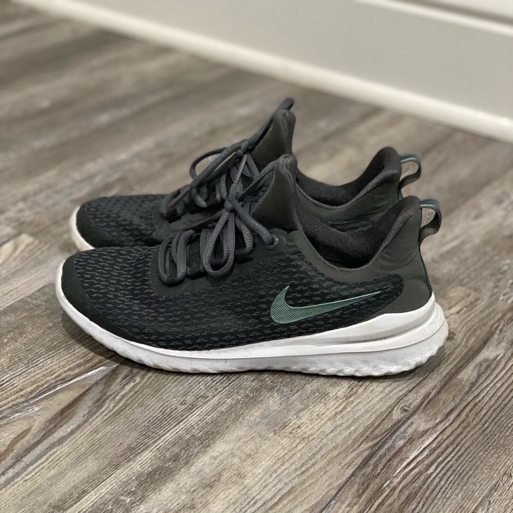 Nike Renew - Picture 1 of 3